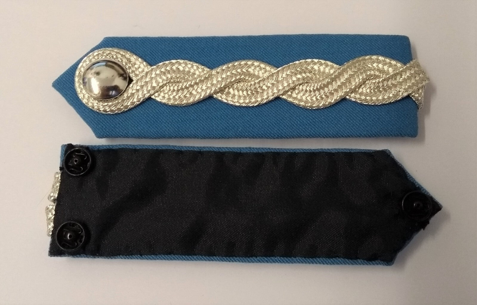 Collar Tabs Light Blue RAF Royal Air Force Silver Braid and Plain Buttons Press-stud Fit