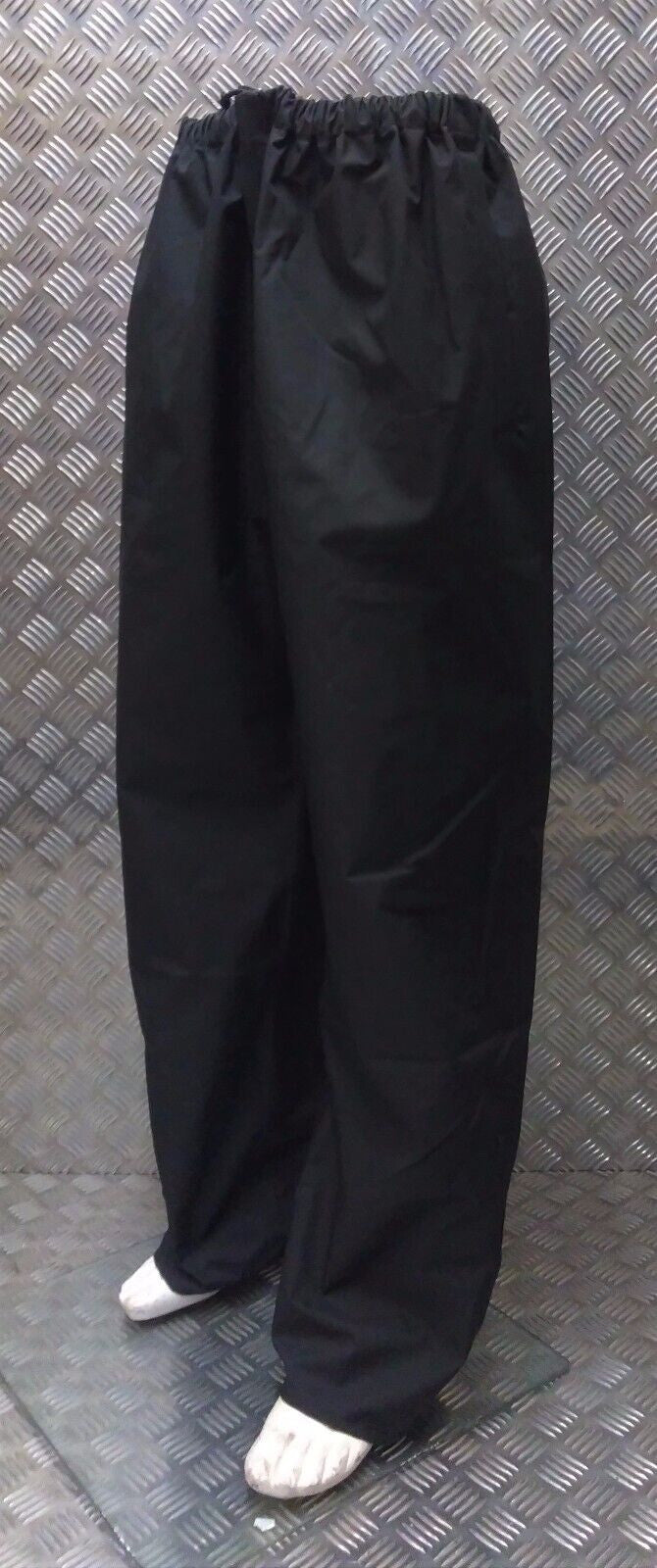 Waterproof & Breathable MVP 2.5L Over Trousers Wet Weather Size Large/Tall - NEW