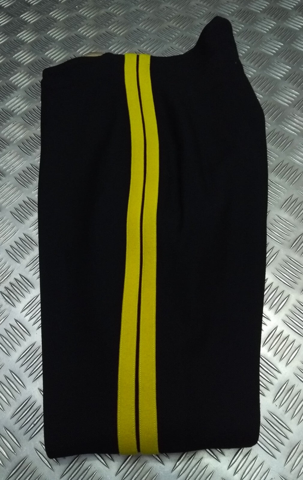 Vintage British Army No1 Overalls Trousers BDS 1964 Yellow Stripe G.D.S Unissued