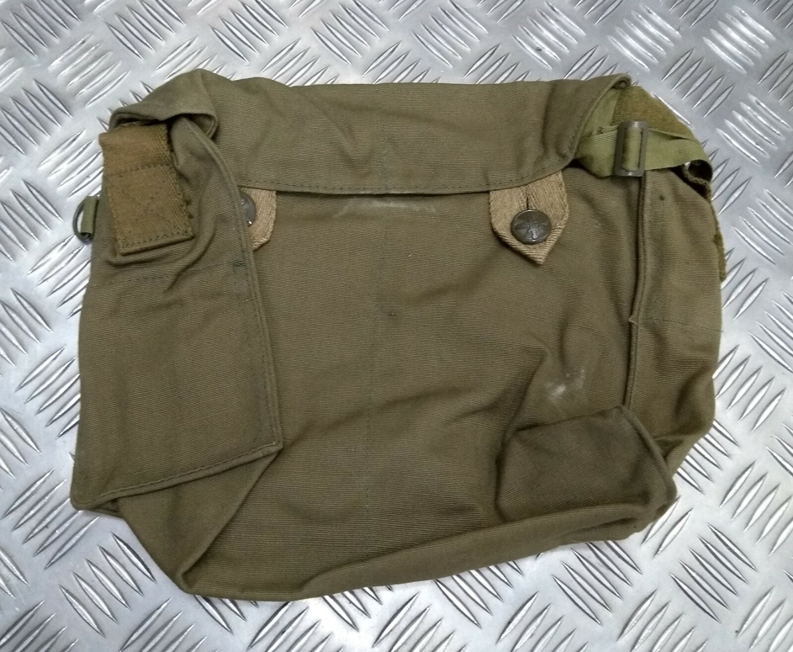 Genuine Army Vintage Gas Bag / Side / Shoulder / Messenger Bag - G1 70s Issue