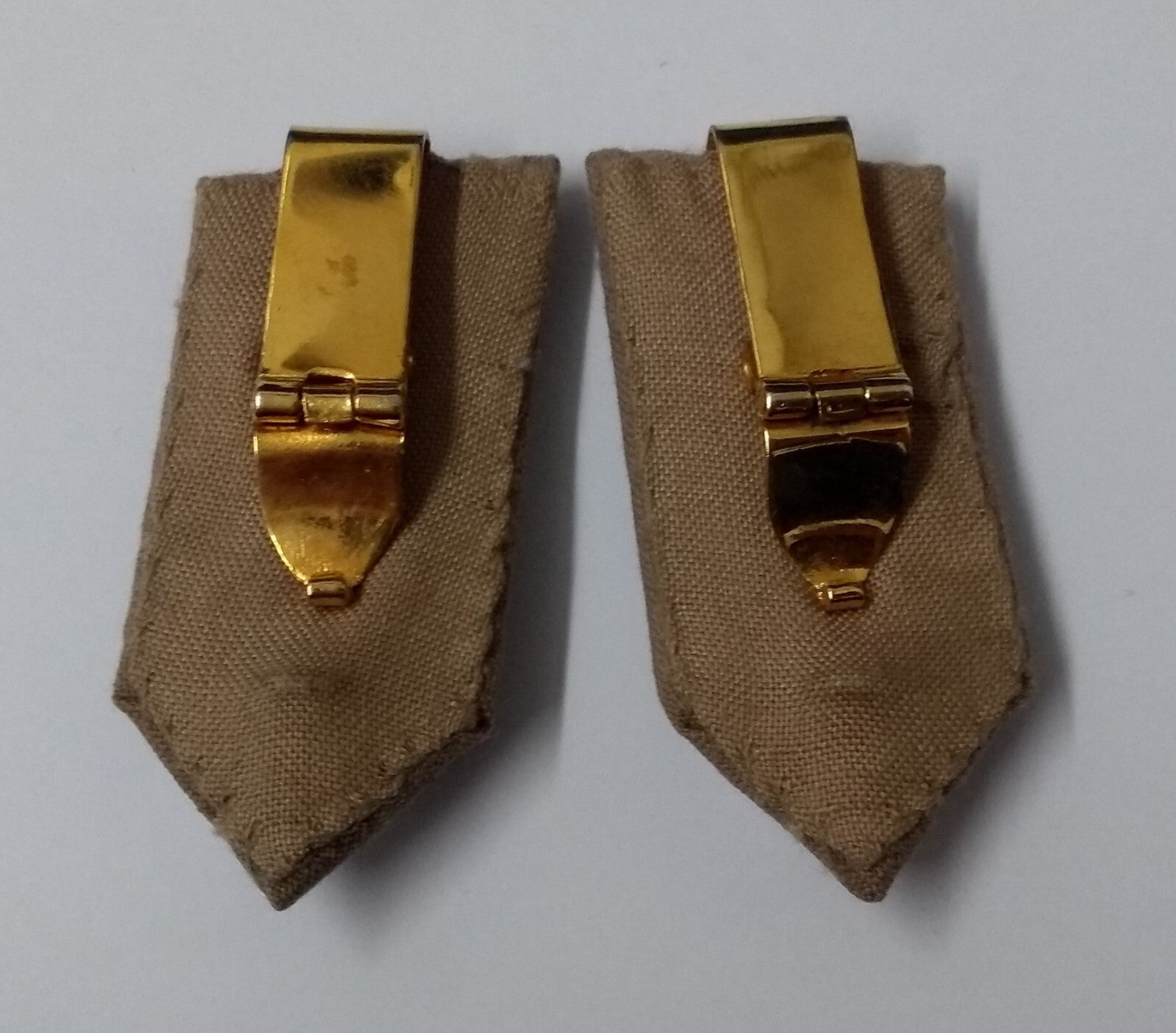 Oman Gorgets Collar Tabs With Silver Detail Chrome Officers Insignia Buttons