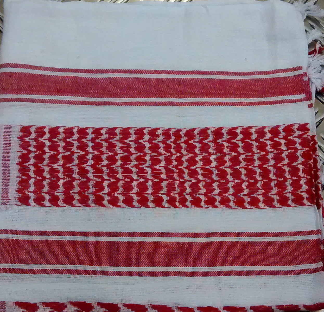 100% Cotton Shemagh / Arab Scarf / Pashmina / Wrap / Sarong. Red & White - NEW