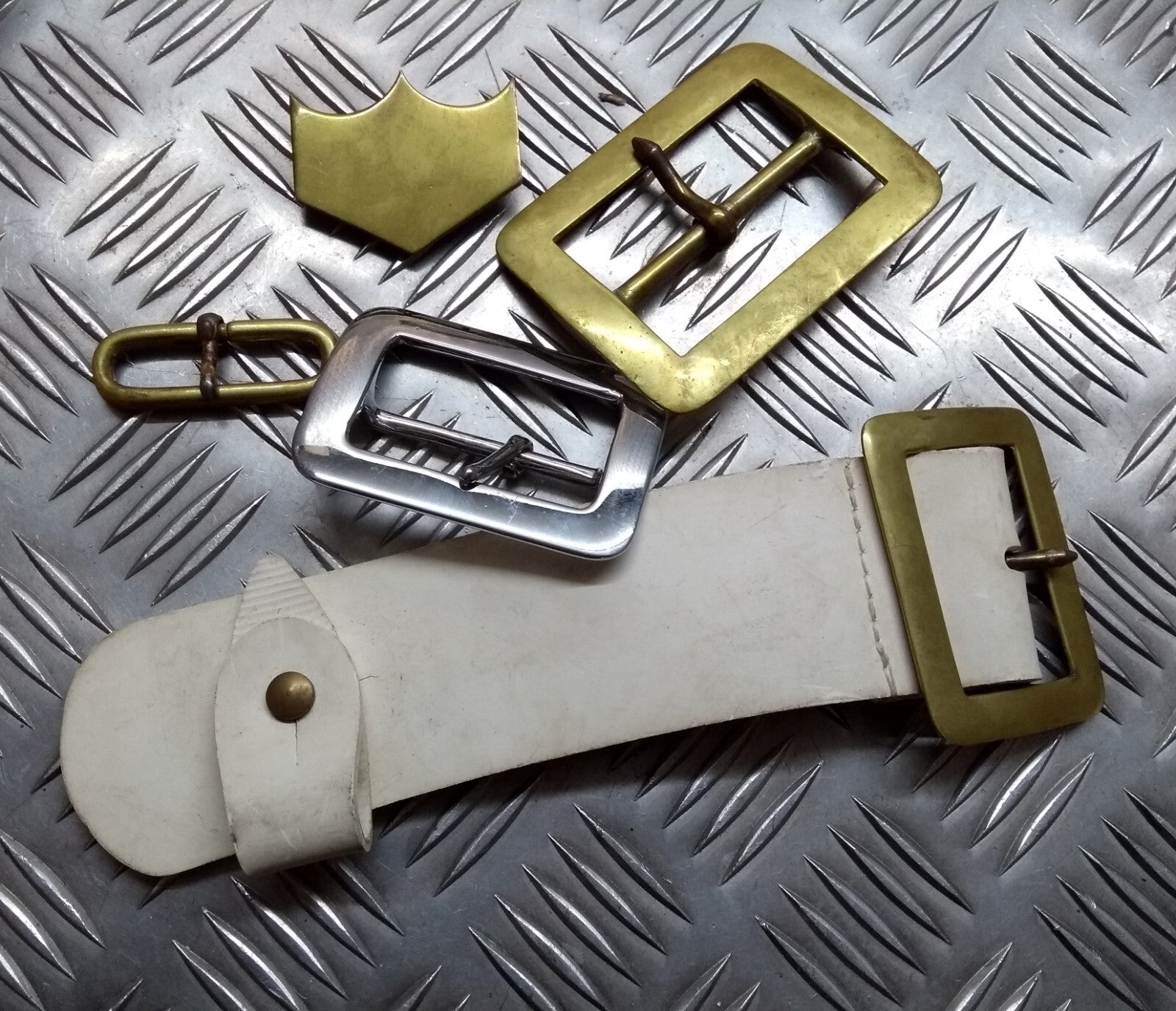 Cross Belt Parts For Belts Drum Slings Cross Belts and Pouches Job Lot