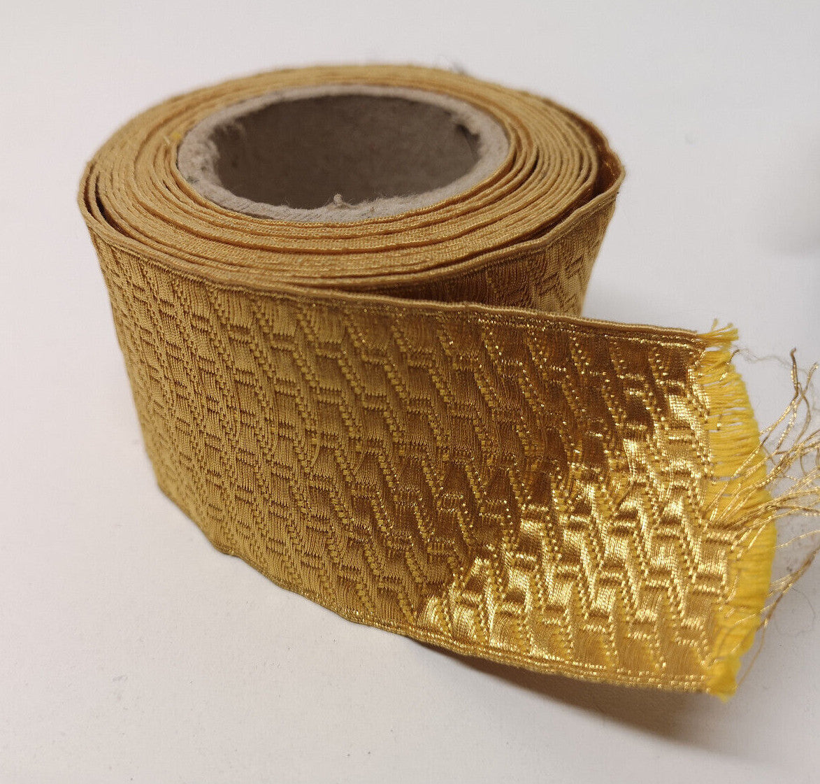 Gold Metallised Polyester Bias & Stand Pattern Lace 44mm wide