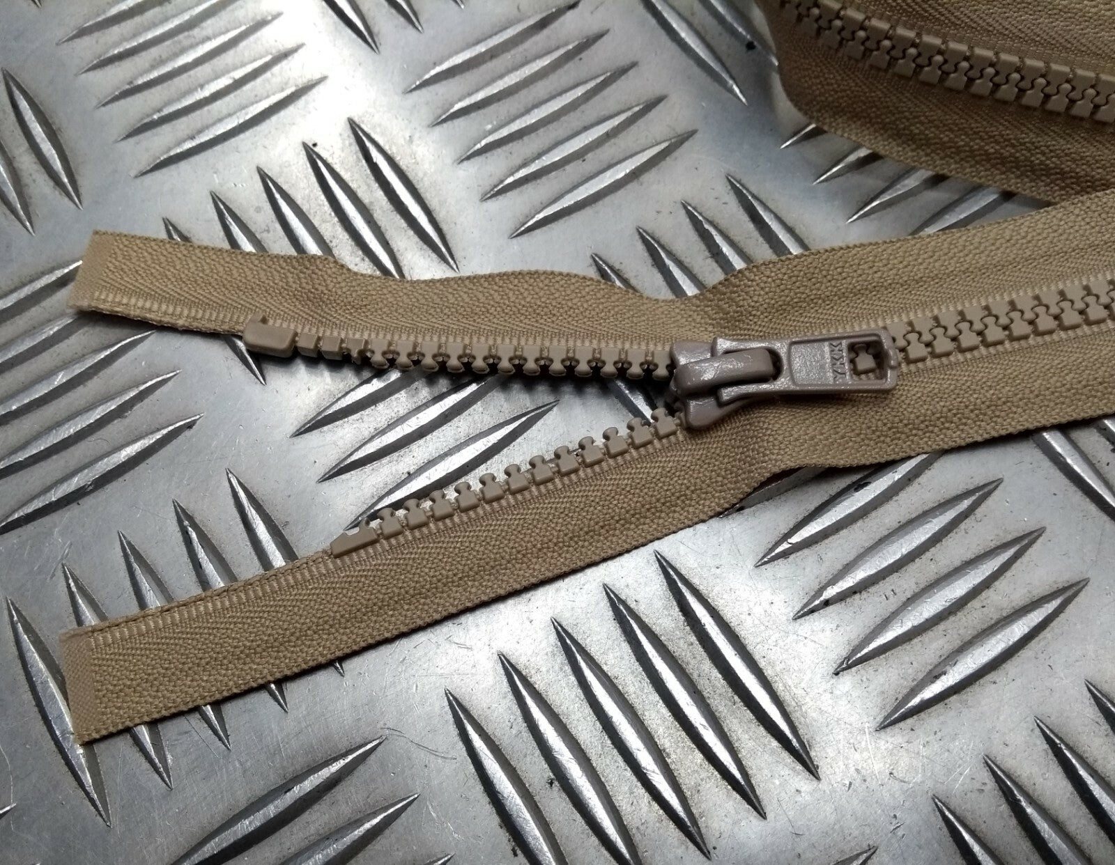 ZIP YKK Sliding Fastener 140cm Mil-Spec Desert Coyote Survitec Spec NEW