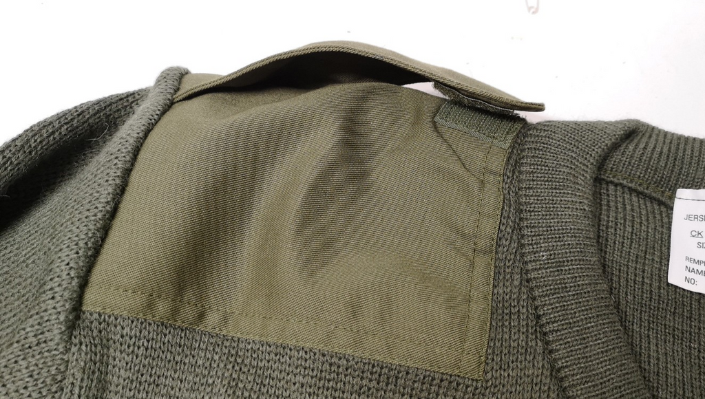 Green Wool Utility Jumper / Sweater / Jersey / V-Neck Genuine British