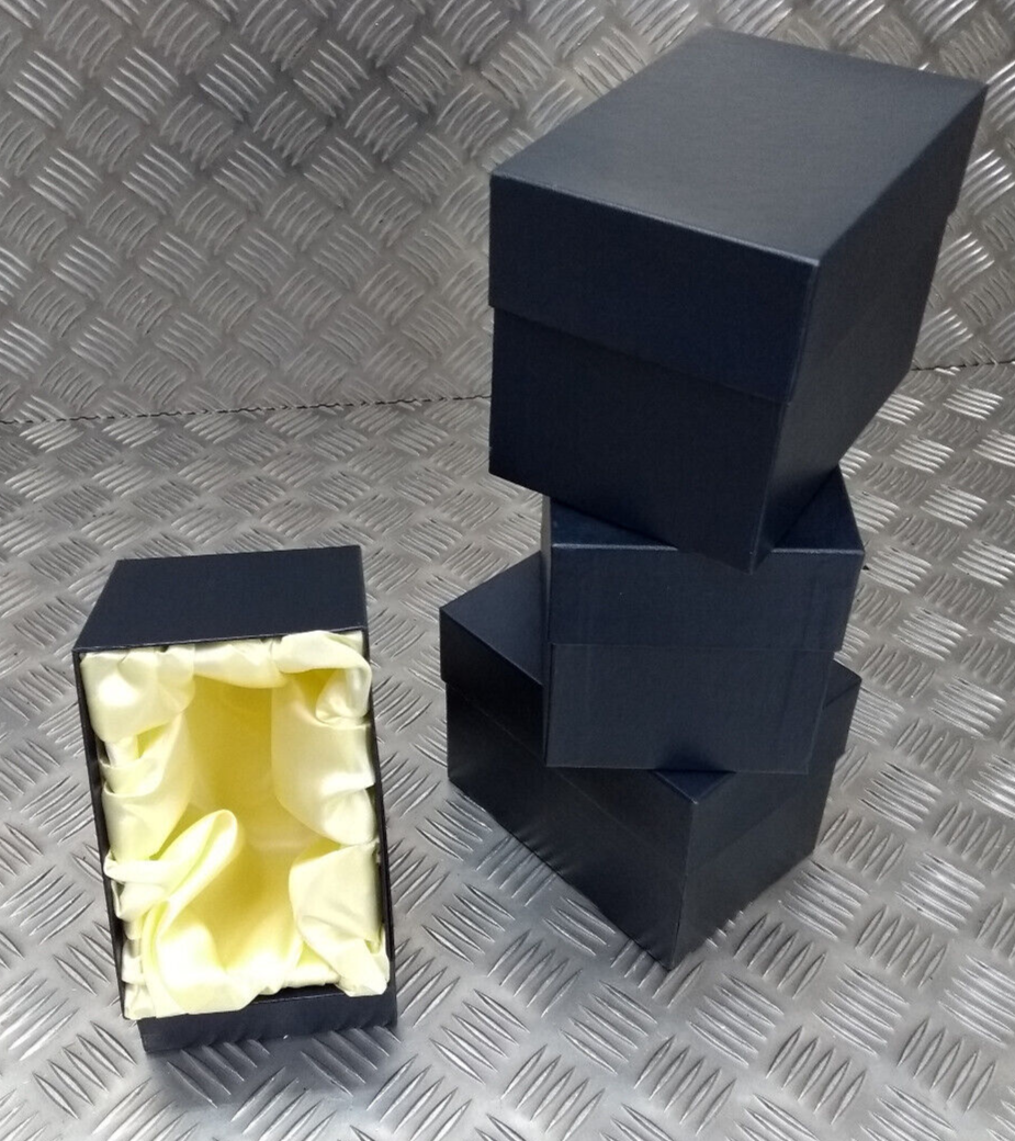 Dark Blue Gift / Storage Boxes with Cream Canvas Lining & Removable Lid x4