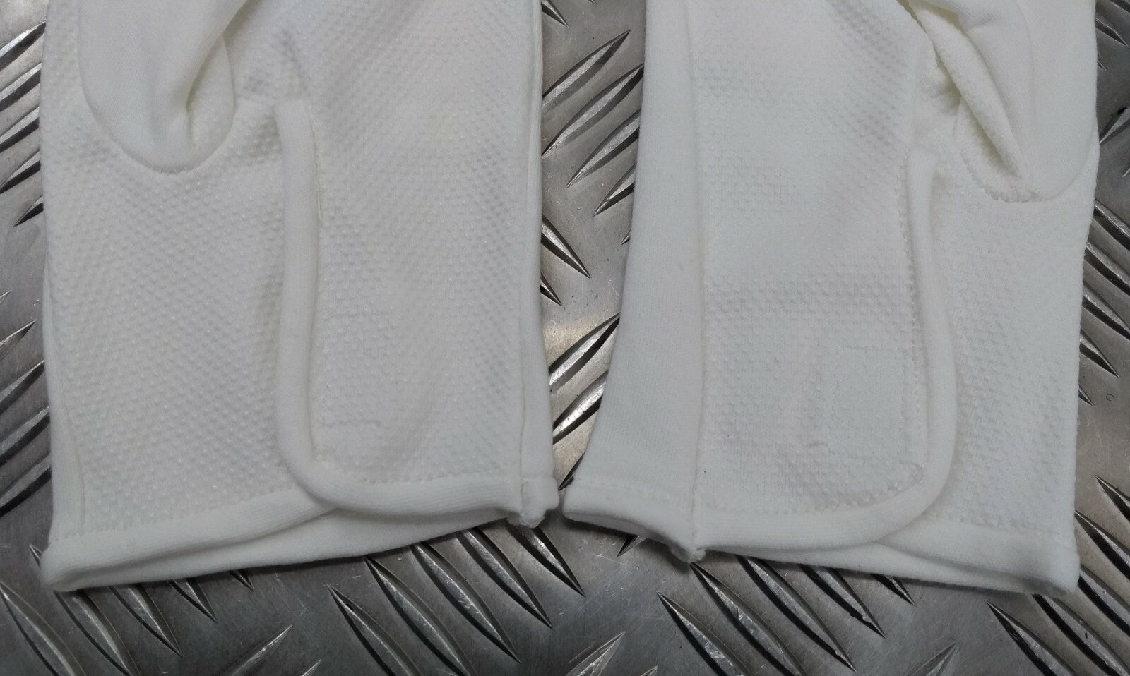 Genuine Issue 3 Dart White Parade Ceremonial Dimple Grip Gloves WD4