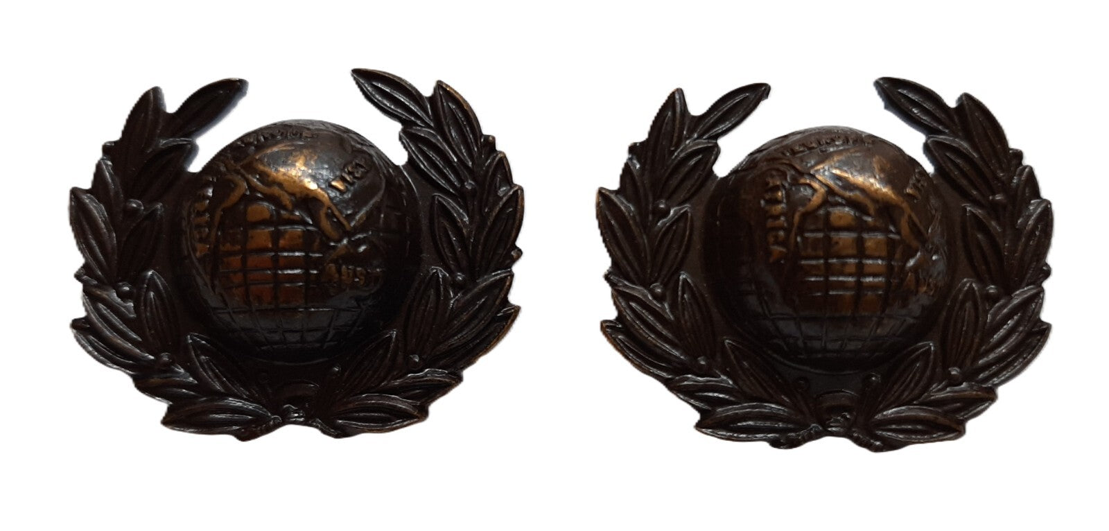 RM Collar Dogs Royal Marines No5 Dress Globe Badges 1 Pair