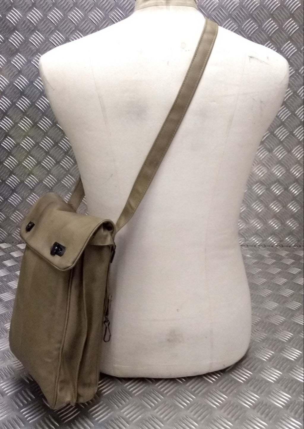 Genuine Vintage Officers Coyote Document Case/Shoulder Instrument Bag