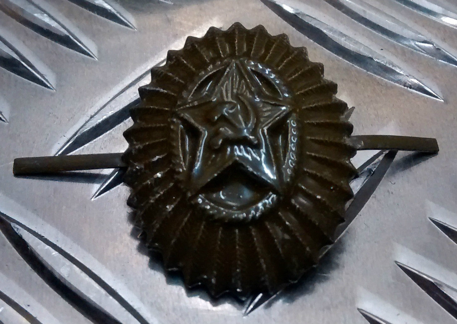 USSR Soviet CCCP Red Army Metal Officer Cap Badge GREEN Obsolete - NEW
