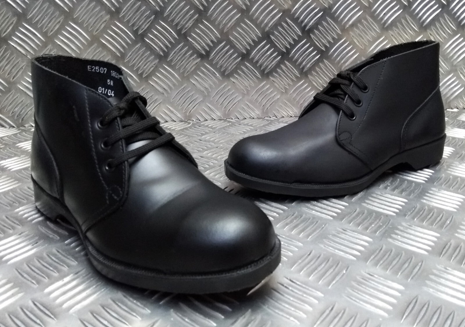Ankle Boots Safety British Issue 3 Eyelet Chukka Style GBB G B Britton
