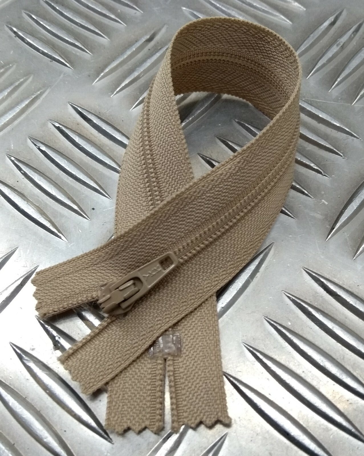 YKK Zip / Zipper 19.5cm Closed End Beige / Sand Genuine British- NEW