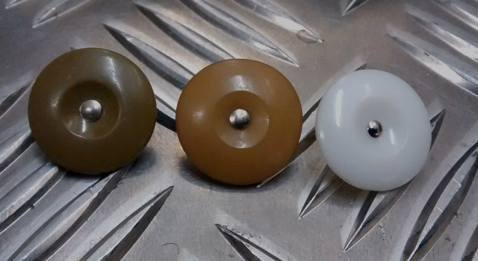 Genuine Vintage British Plastic Shank Fatigues / Overall Buttons X6 MOD - LOT