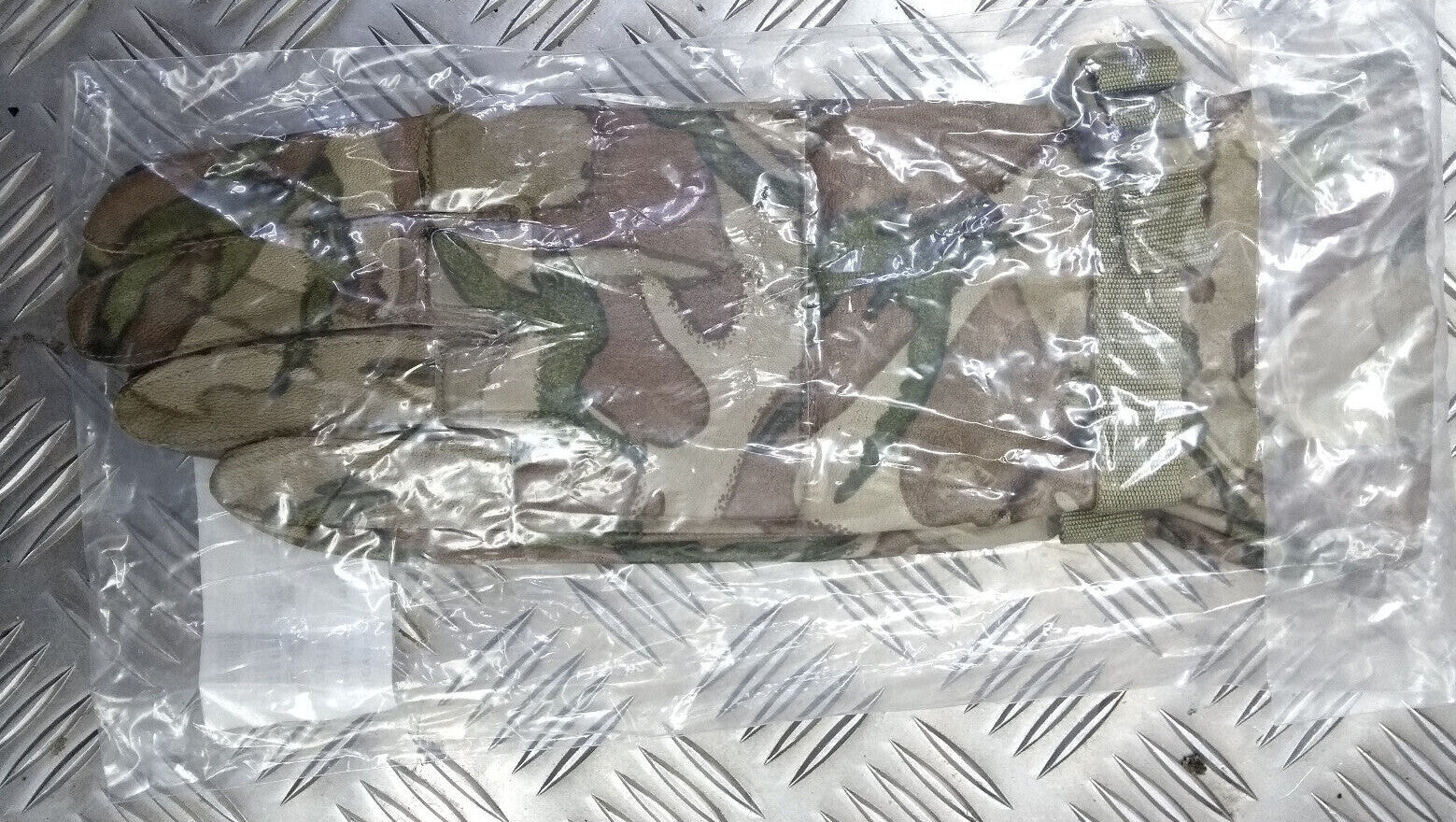 Genuine British MTP Multi Camo Leather Combat Gloves- All Sizes- NEW
