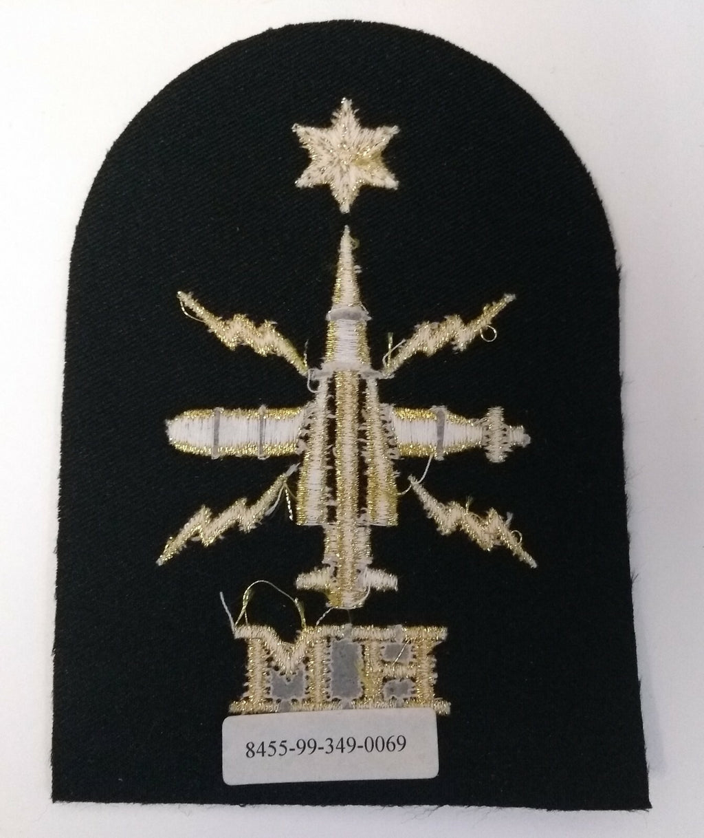 Genuine British Royal Navy HM Warfare Able Rate Qualification Badge