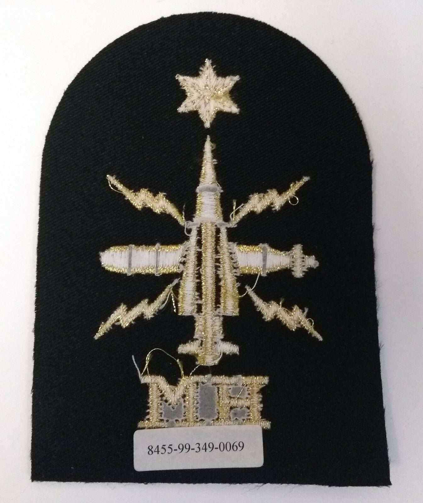 Genuine British Royal Navy HM Warfare Able Rate Qualification Badge