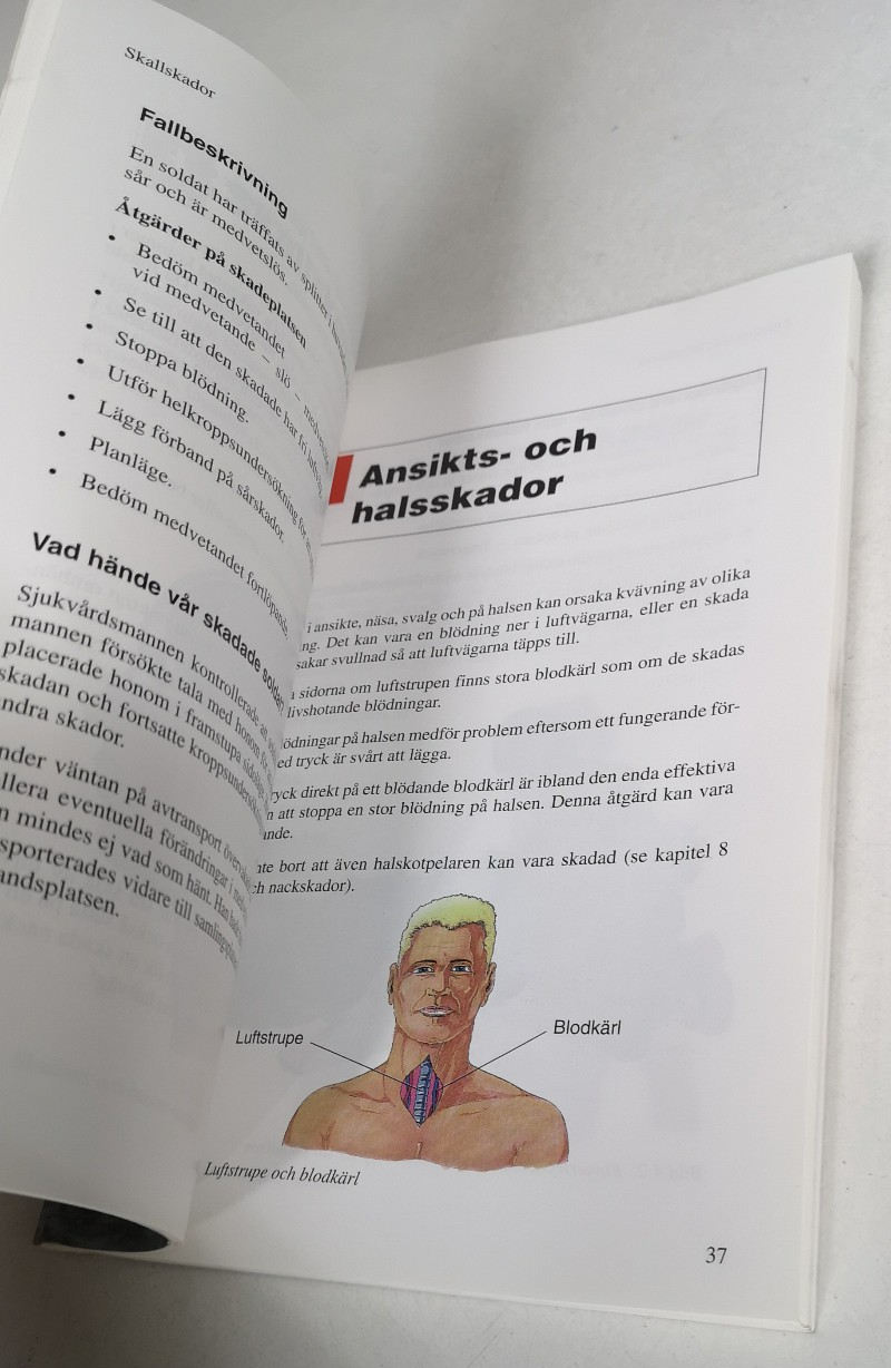 Training regulations for the Swedish Armed Forces Medical Officer 1999 booklet