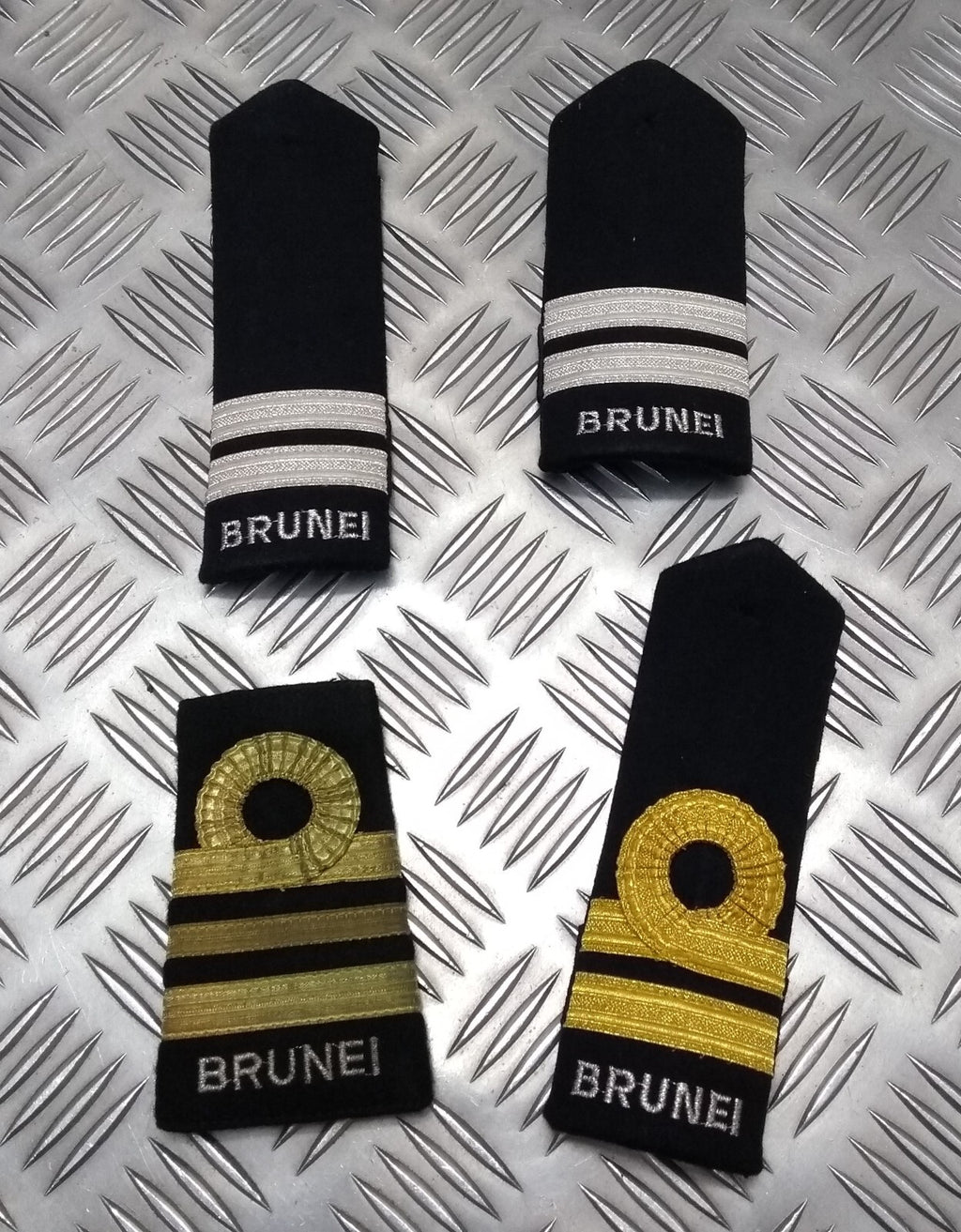 Brunei Officers Uniform Single Shoulder Board Epaulettes Assorted For Collectors