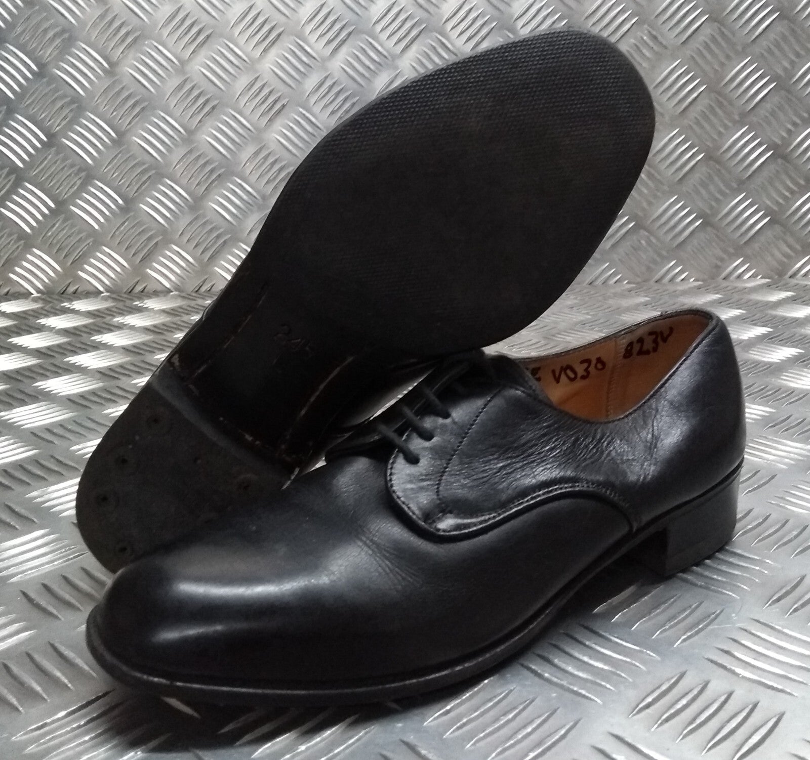 Woman's Black Parade Dress Shoe Gibson SD Type Used Assorted