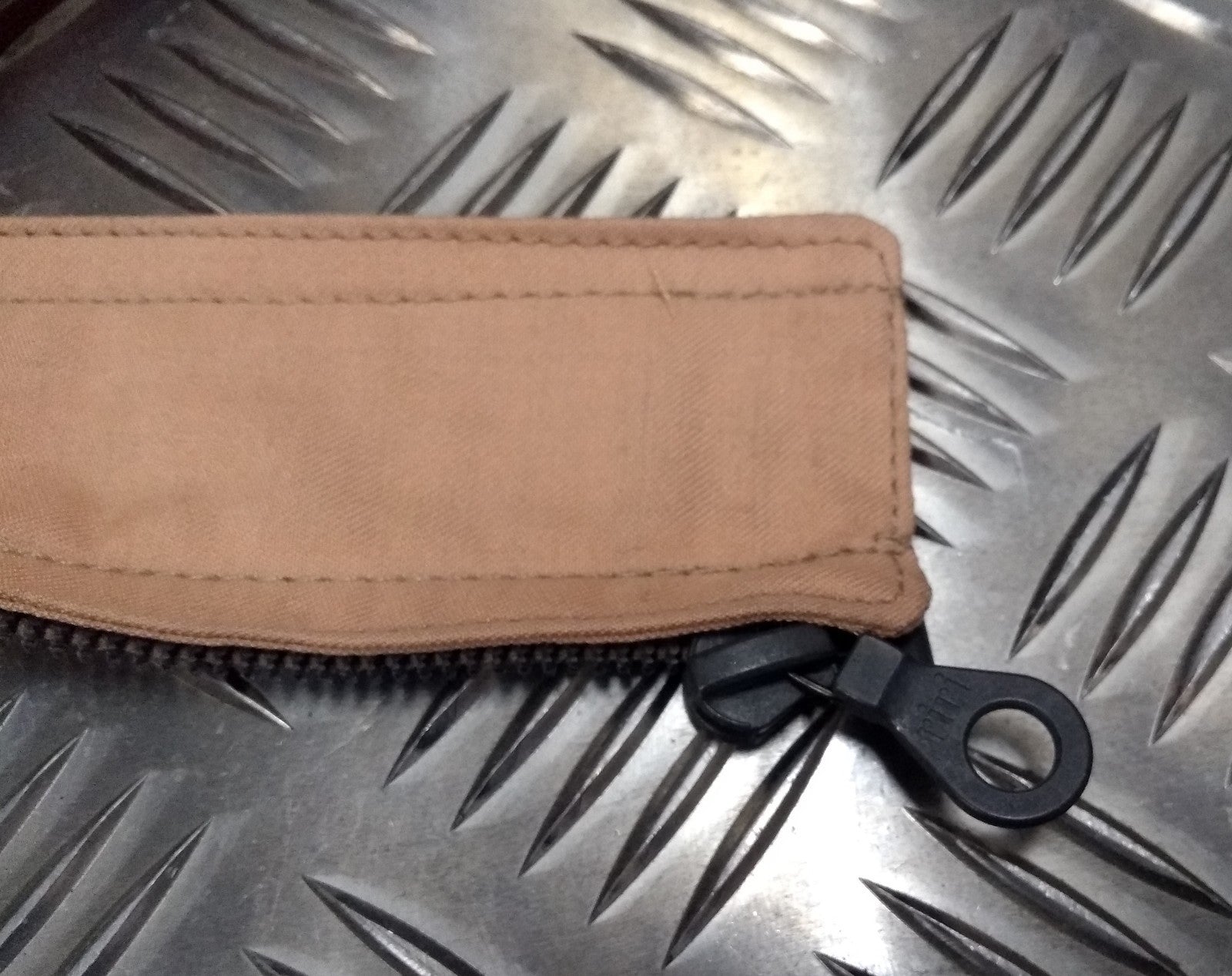 Zip In Gusset Sand 51mm Desert Colour Genuine British Issue ZPM1XX