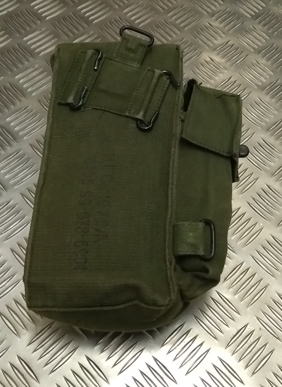 Genuine British Issue 58 Patt OD Green Falklands Type Ammo Pouch Right