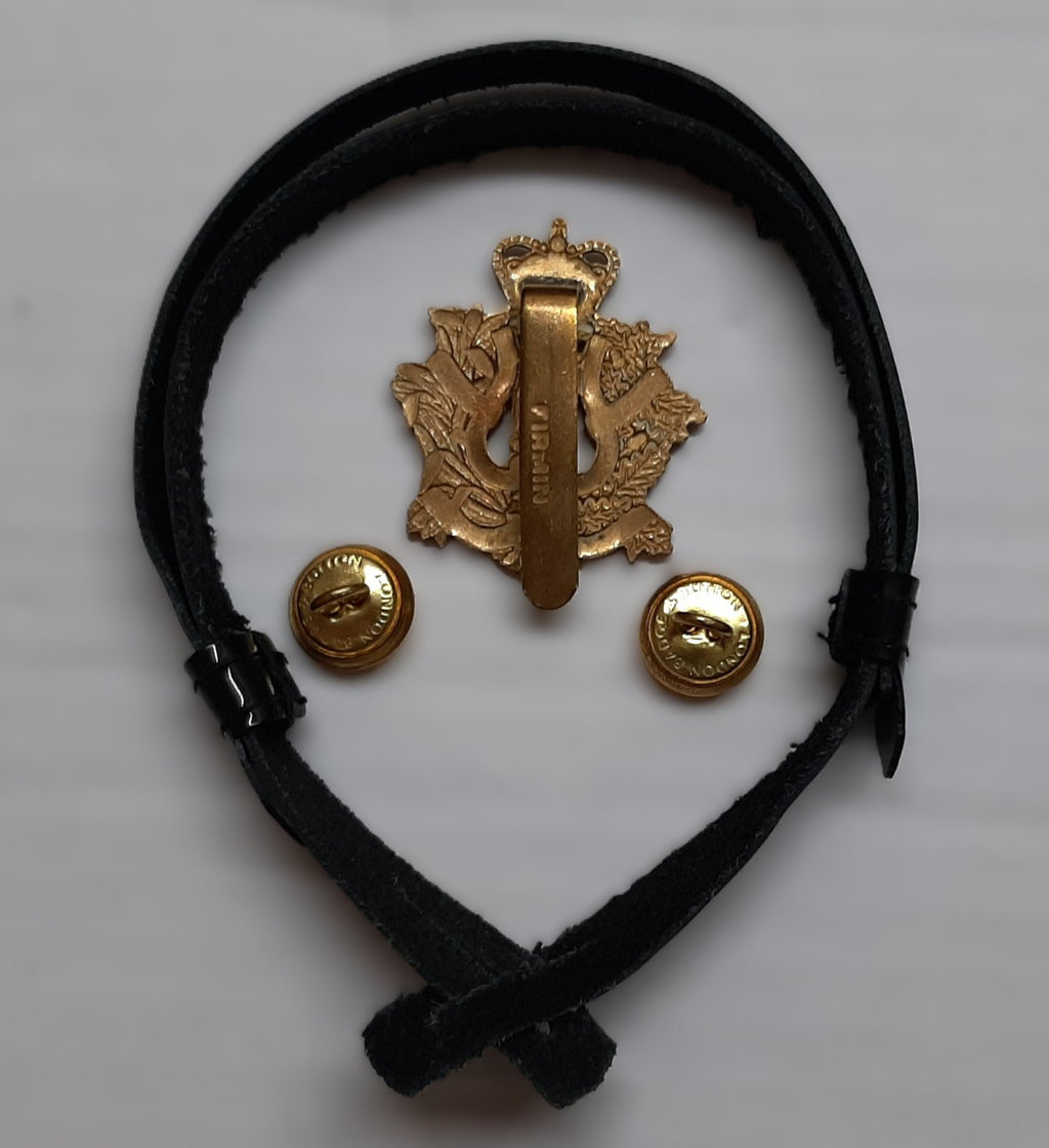Corps of Army Music British Hat Badge Buttons & Chin Strap Set "Nulli Secundus"