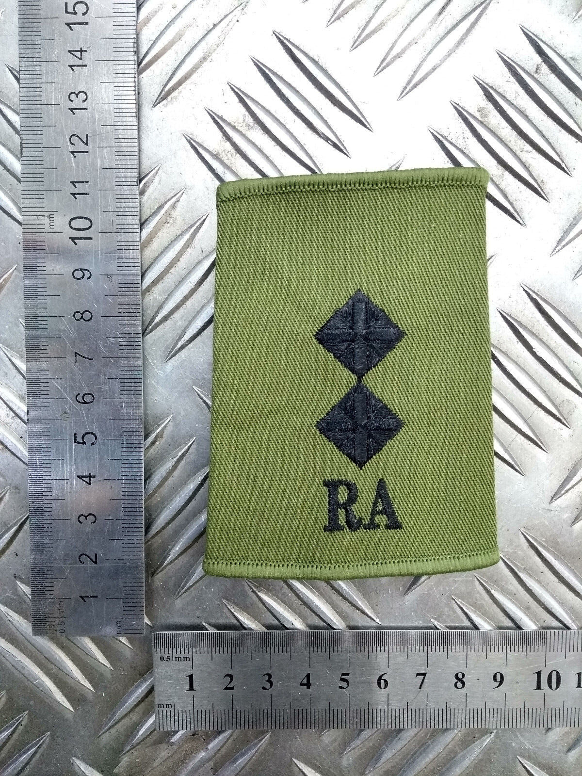 Royal Artillery RA OD Green Lieutenant Rank Slide Epaulette - NEW