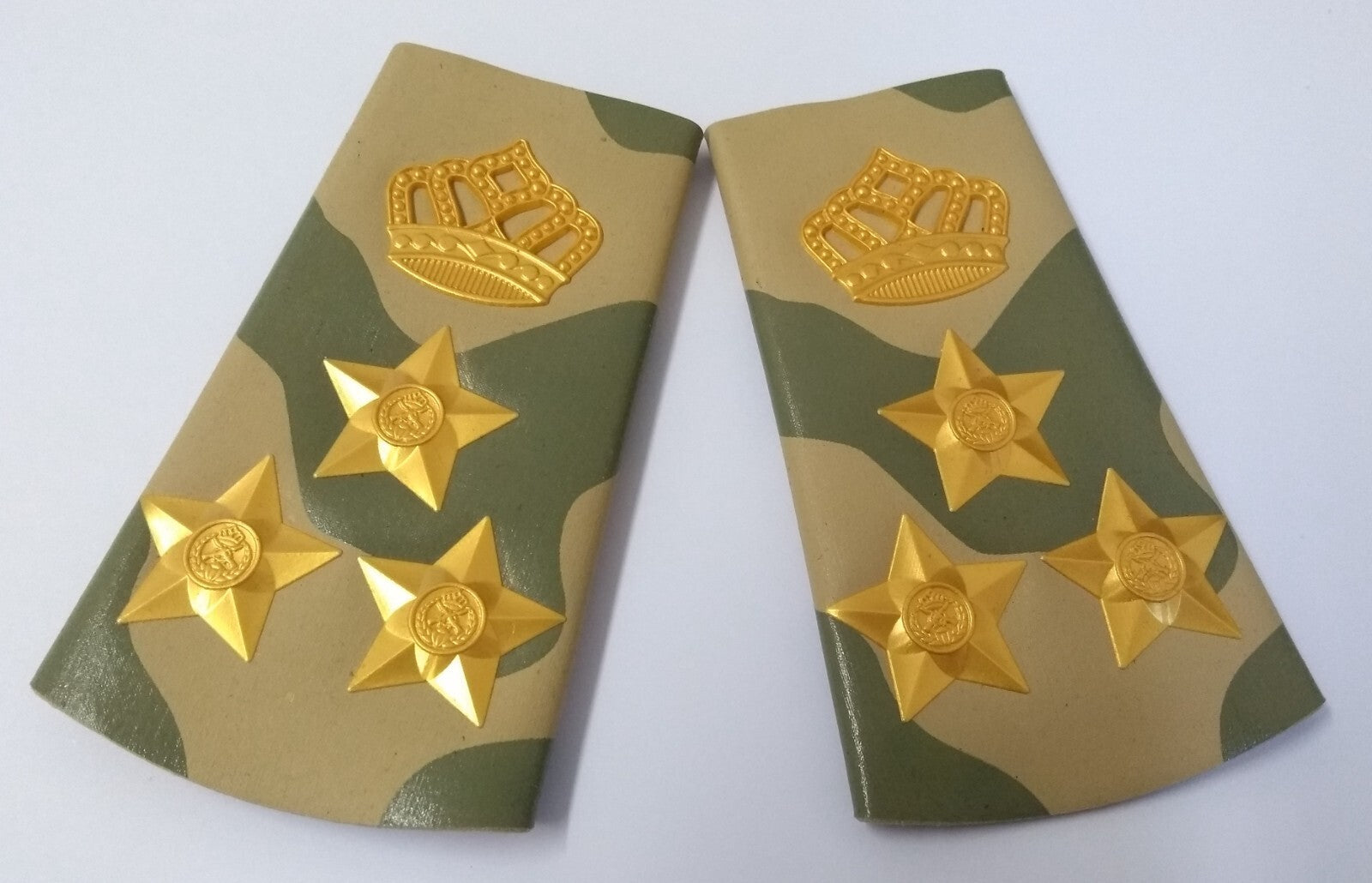 Kuwait Rank Slides Shoulder Epaulettes - NEW