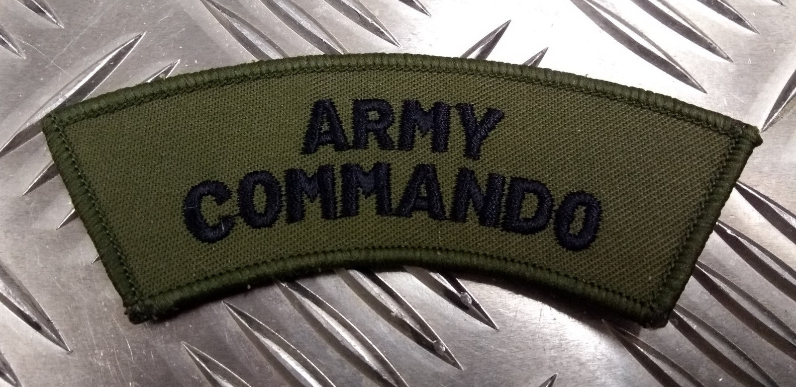 British 'ARMY COMMANDO' OD Shoulder Patch / Badge- Brand NEW