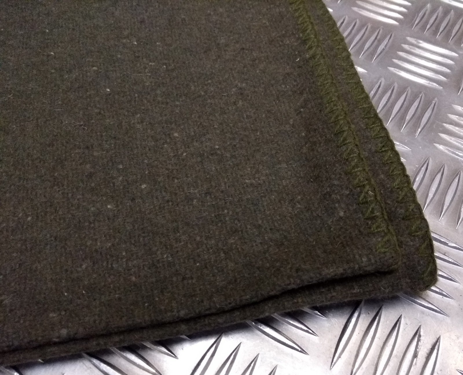 Military Army Style Whipped End Blanket Wool Mix Blanket Personal Bedding New