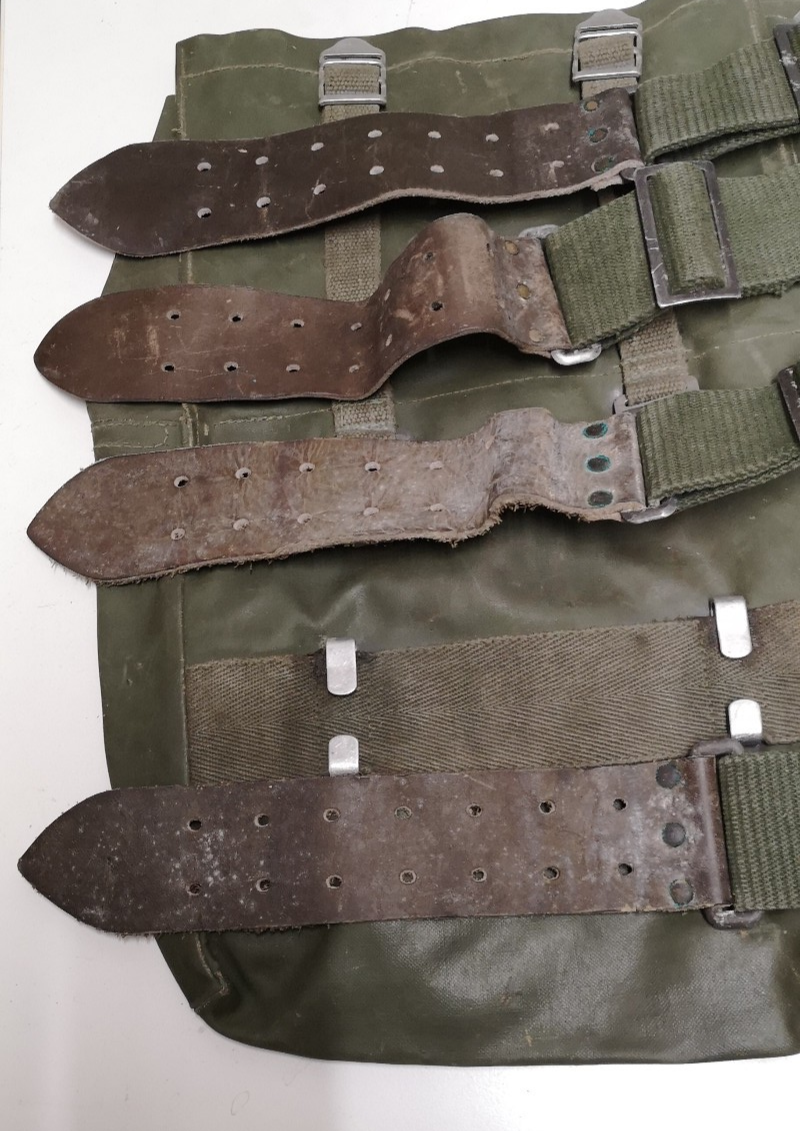 Vintage Army Issue Heavy-duty Vinyl Backpacks & Belts x4ea Heavy Wear & Defects