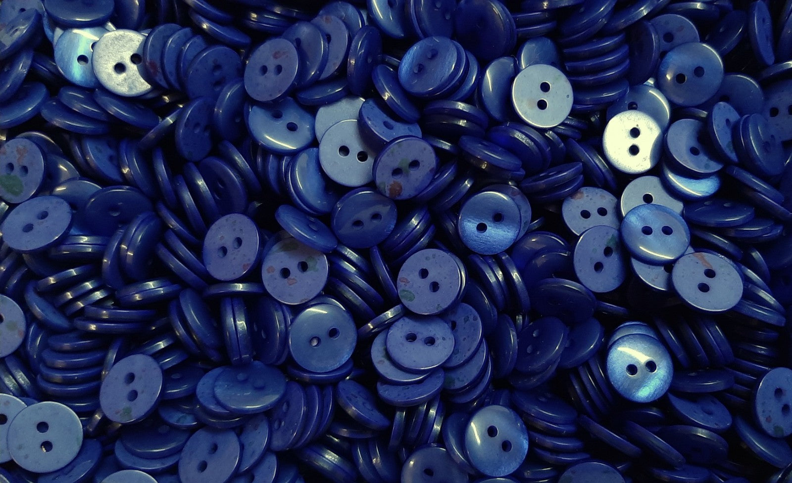 100 Vintage Buttons 2 Hole Shirt / Shank Anchors Pearlesque Mid Blue 11.4mm NOS
