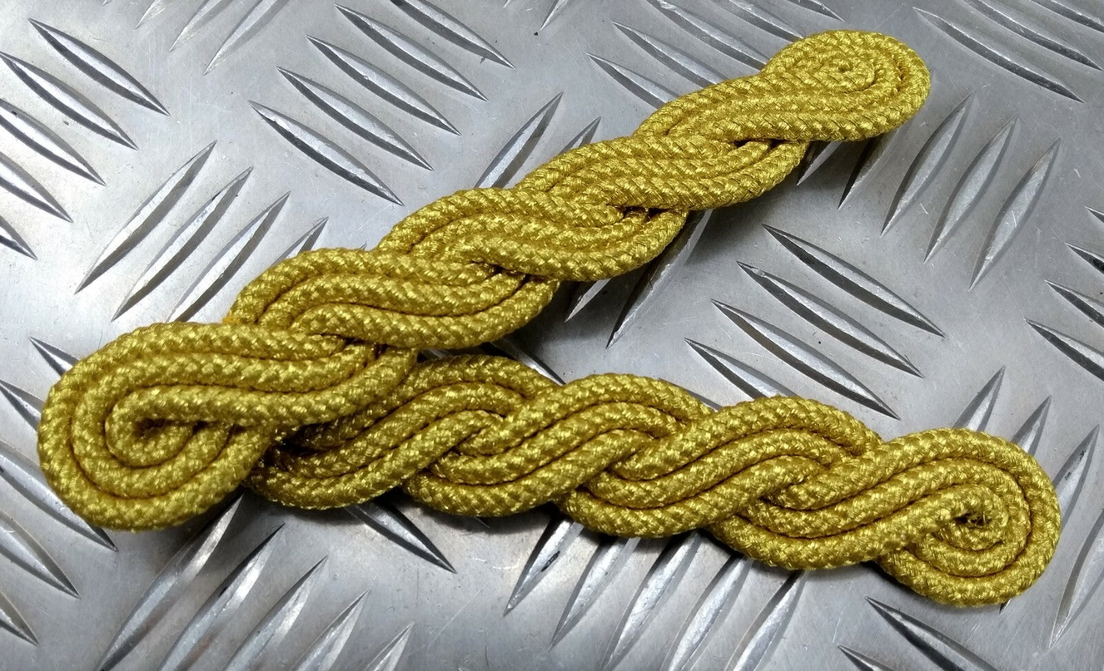 Genuine Issue No Rank Gold Wire Ceremonial Braided Shoulder Boards