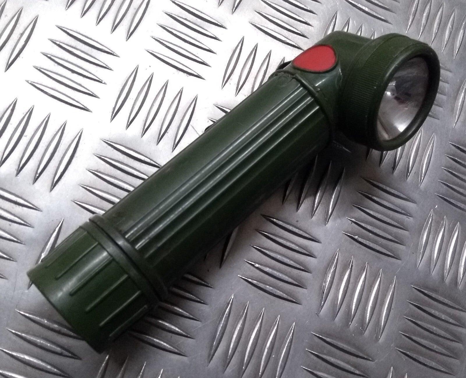 Movie Prop Torch EX British Army Old Pattern Angled Soldiers Combat Flashlight