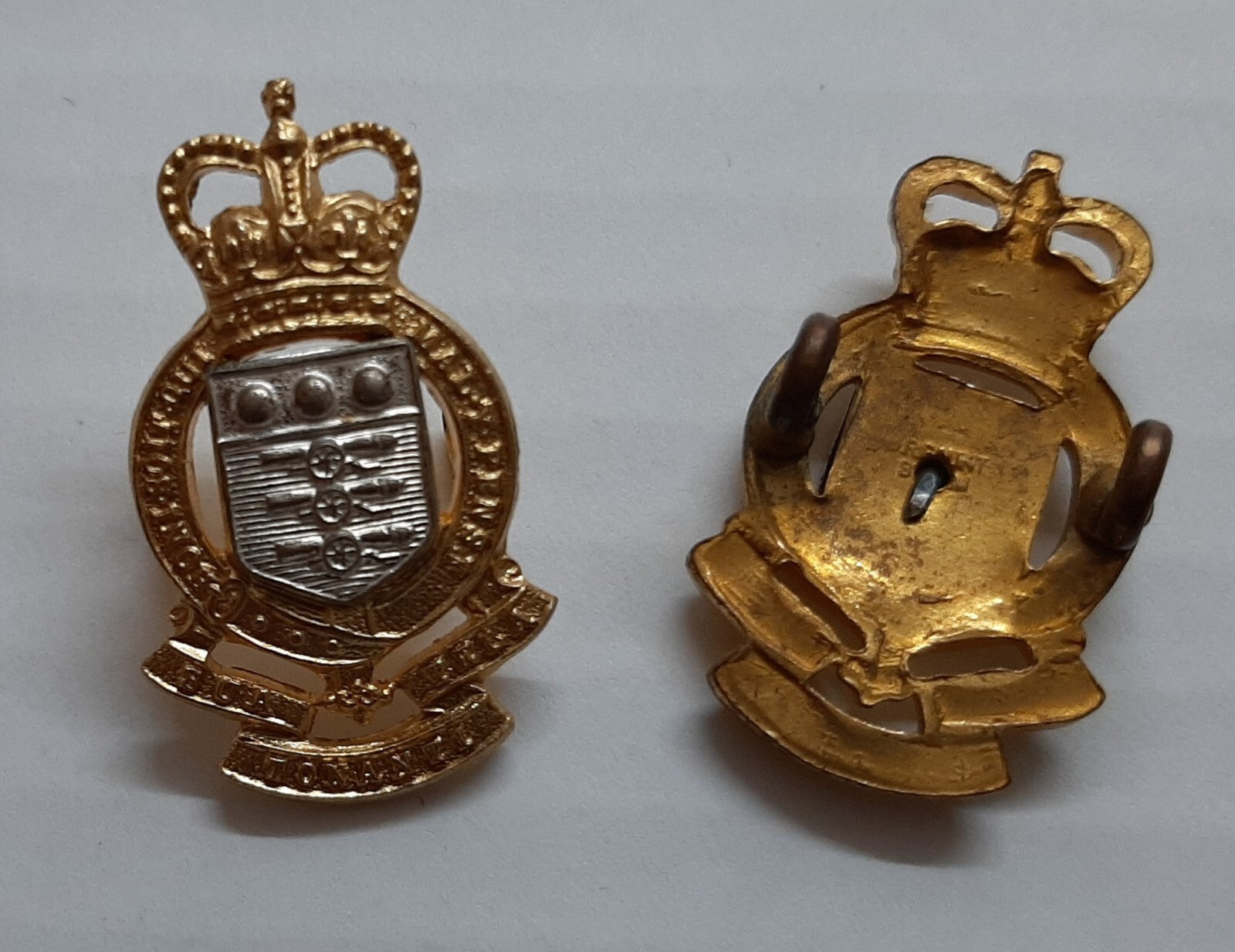 RAOC Collar Badges British Army Royal Ordnance Corps Insignia Small Badge x 2