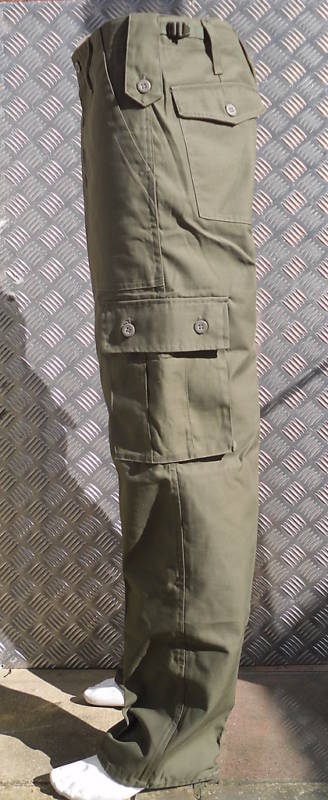 Green Military Style Combat Cargo / Utility / Field Trousers Size 28"-32" - NEW