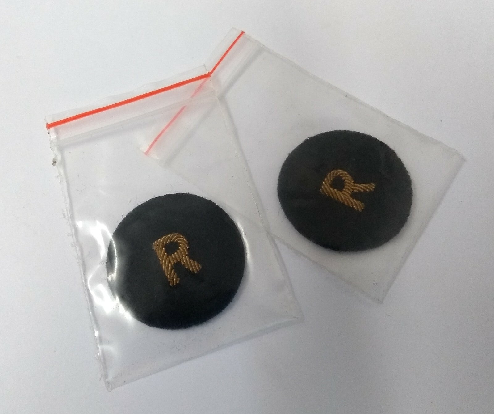 Genuine Issue Reserve Patches Gilt "R" on Black Felt 1 Pair- RAFB1XX