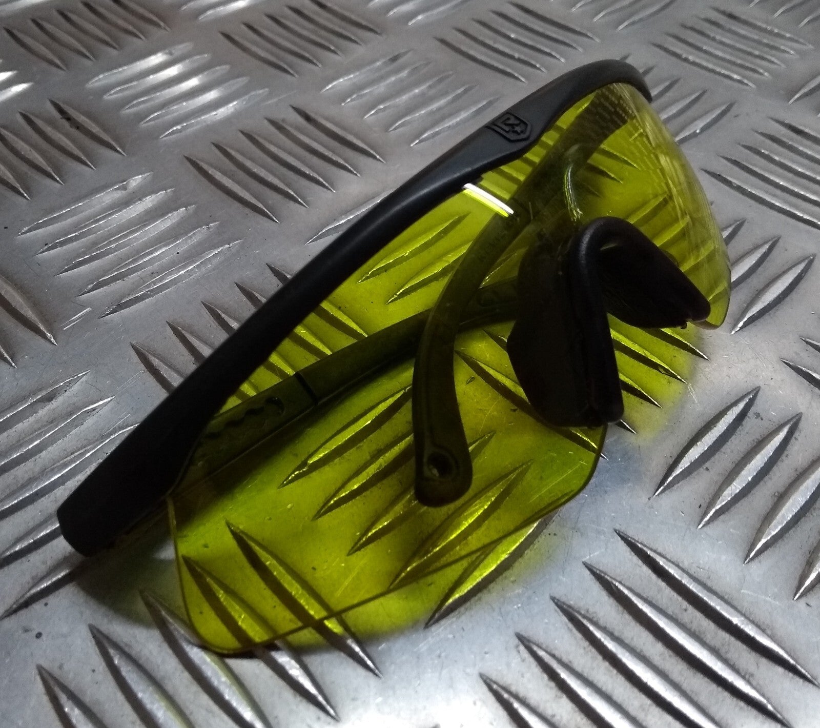 Army Ballistic Glasses Revision Version 3 Hi Contrast Yellow Lens & Soft Case