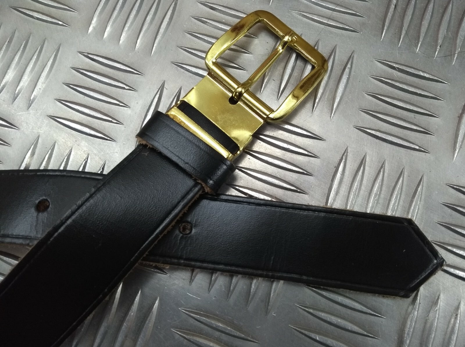 Black Leather 3cm Trouser Belt With Gilt Type Long Bar Buckle 34"