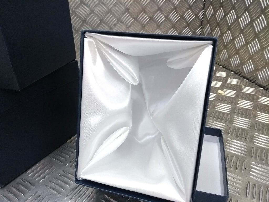 Decorative Blue Gift / Storage Boxes with White Canvas Lining & Removable Lid x4