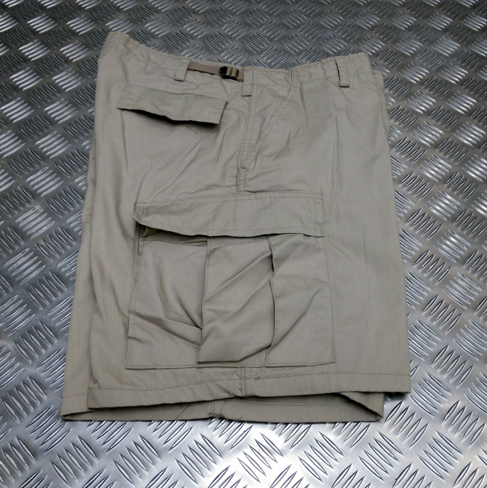 US Style 100% Cotton Ripstop 6 Pockets Combat Shorts- NEW