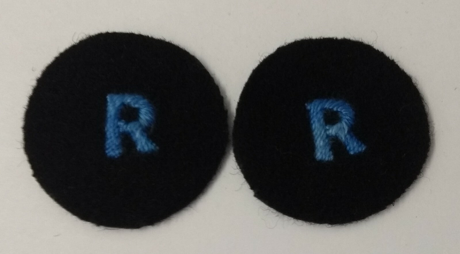 Genuine Royal Navy Issue APPT Patches Blue "R" on Black Felt 1 Pair - ASPS66