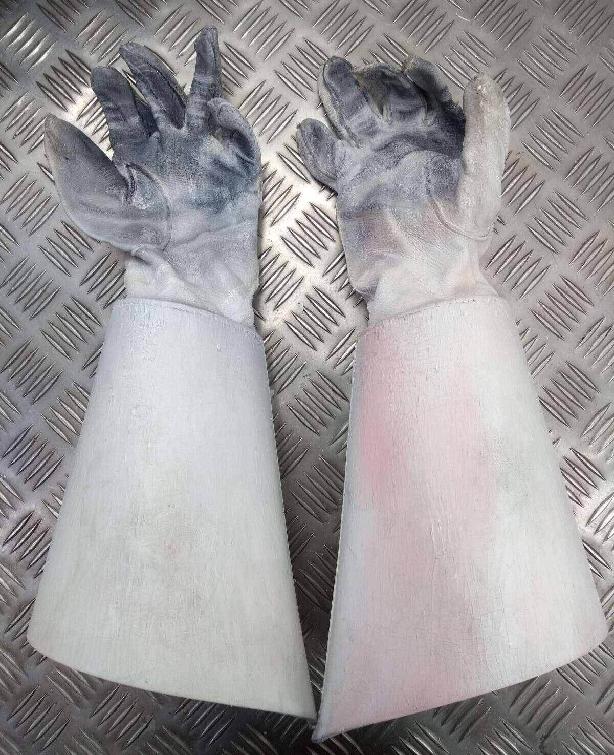 British Army Household Cavalry White Leather Gauntlet Parade Gloves Size 9.5