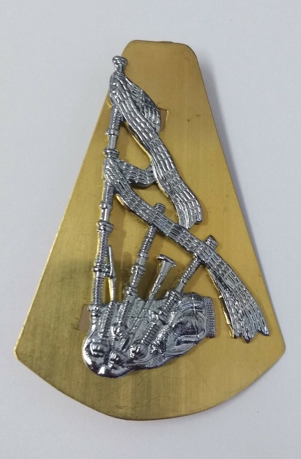 Bagpipes Badge Silver Coloured Complete with Back Plate and Fittings- NEW