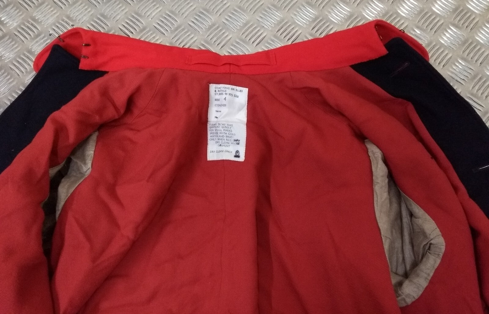 Blues & Royals H Cav RHG Wool Parade Coat Other Ranks Red Collar No Buttons S4