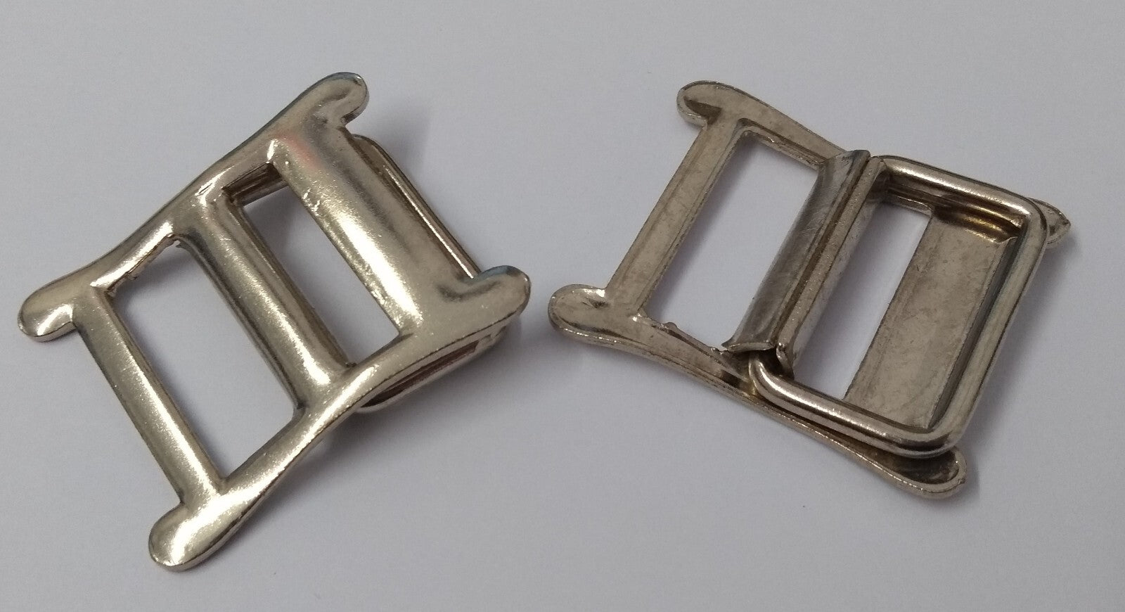 Army Roko Buckles Vintage British Issue 1" buckles 1 Pair New Old Stock