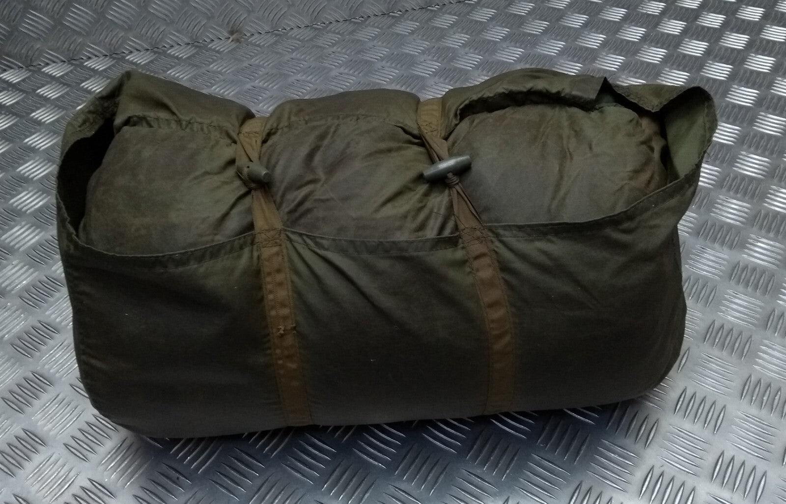 Genuine Vintage British Army 1970s 58 Pattern Feather & Down Sleeping Bag NORMAL