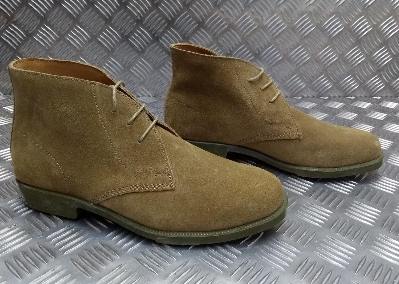 Desert Nubuck DMS Sole Ankle Boots Suede Issue Soldier 6M NEW with Box