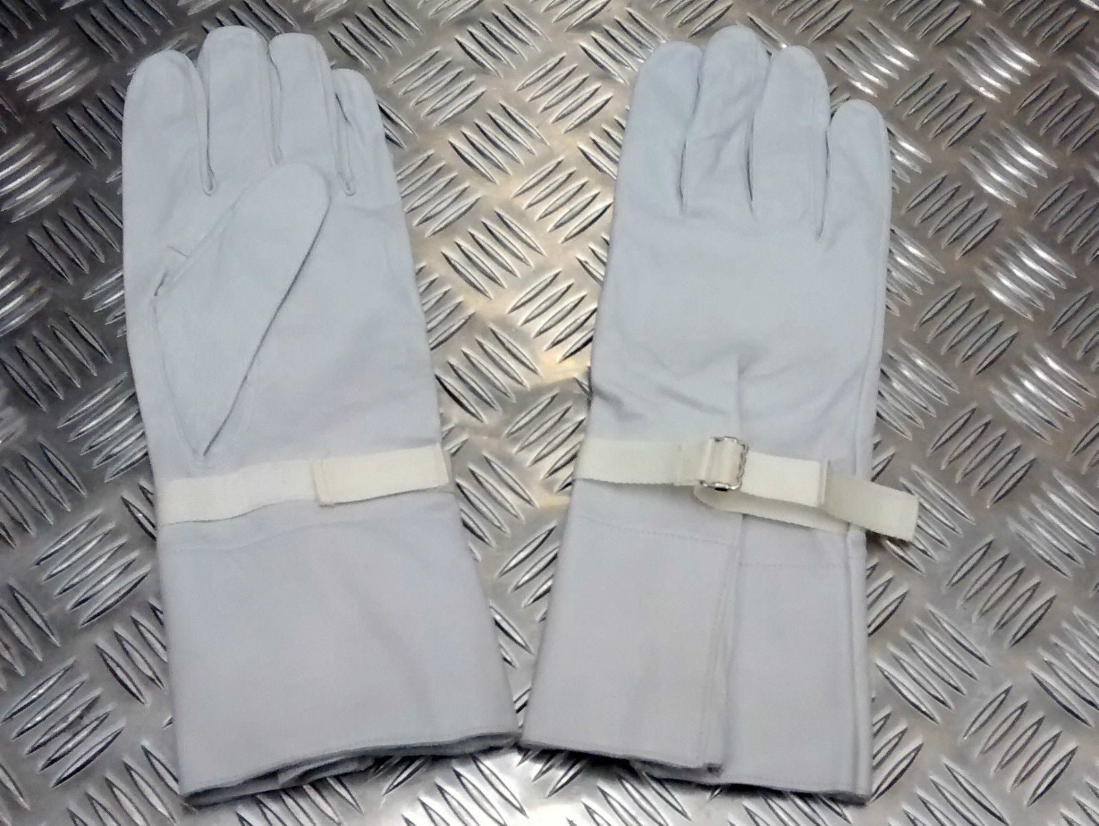 Genuine British Light Grey Leather Ceremonial Gauntlet Gloves- NEW